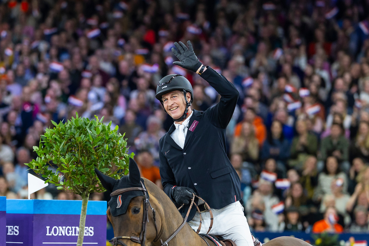 Marc Houtzager wint wereldbekerwedstrijd Jumping Amsterdam